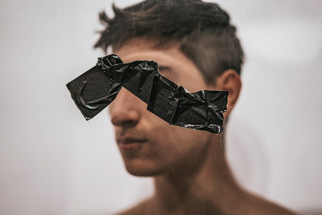 Göz altı torbasına ne iyi gelir görseli